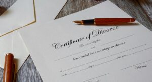 Read more about the article ЗНАЧЕНИЕ НА ВИНАТА ПРИ РАЗВОДА